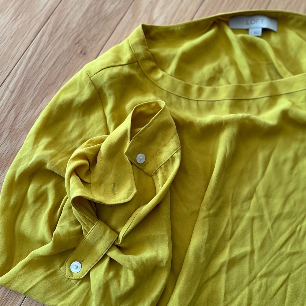 Work blouses bundle - Picture 9 of 9